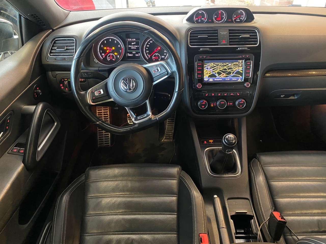 Volkswagen Scirocco 2L Turbo plein